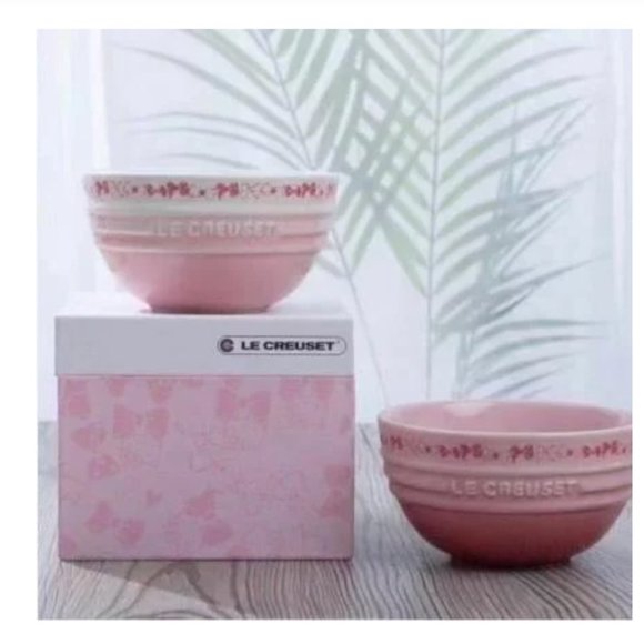 Le Creuset x Hello Kitty light pink white bow rice Bowl set of 2 nwt - Picture 3 of 14